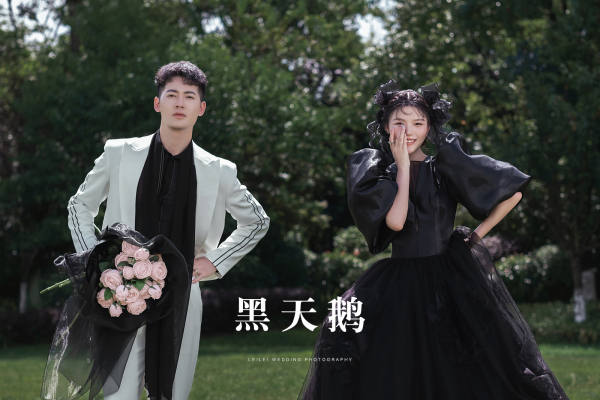 老婆非要拍的黑天鹅🦢婚纱照，成片太惊艳‼️