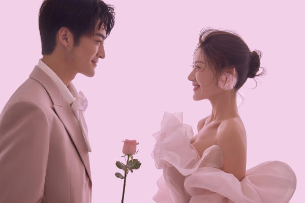 年轻优雅范《韩志系》列定制化婚纱照