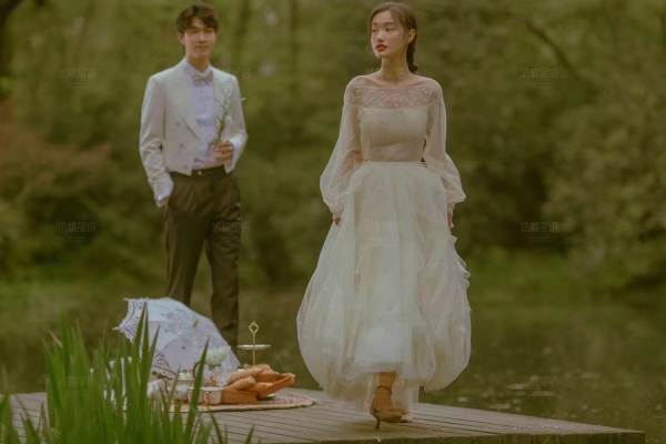 送定制西服|海景婚纱照|定制拍摄|婚纱摄影