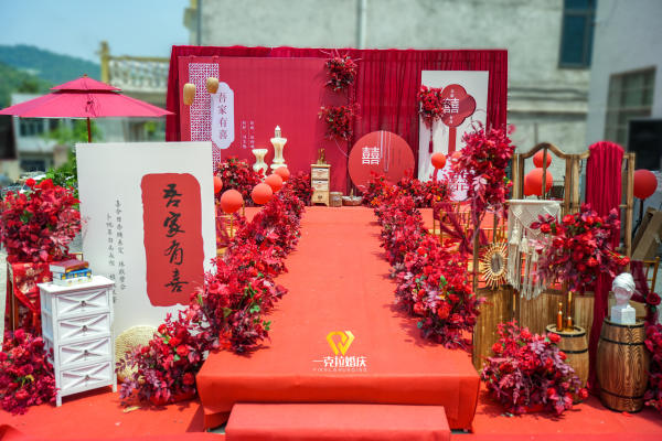 红色新中式婚礼（不包含人员）