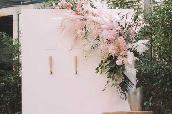 粉色户外小清新婚礼
