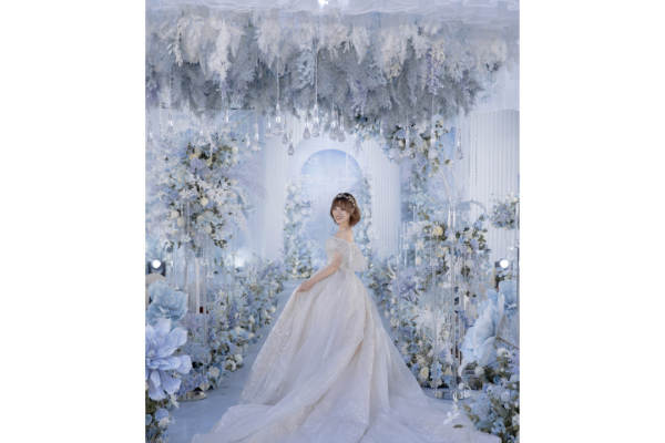 蓝色轻奢主题梦幻婚礼-完美