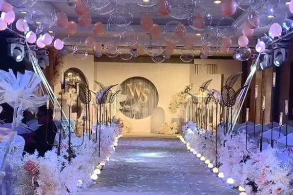 婚礼策划白色金色混搭婚礼