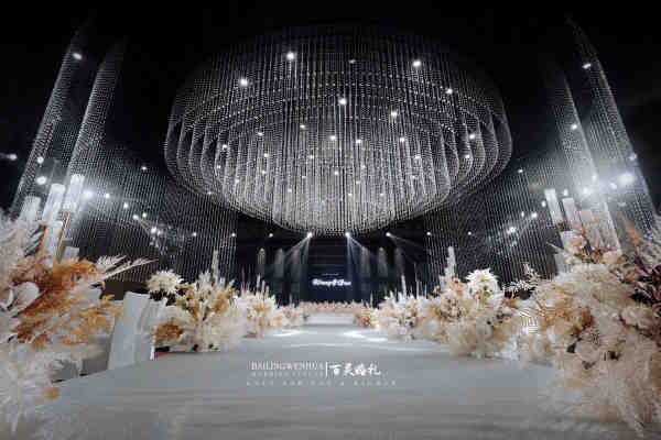 【百灵婚礼】梦幻水晶吊顶婚礼