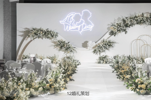 简约白绿色婚礼