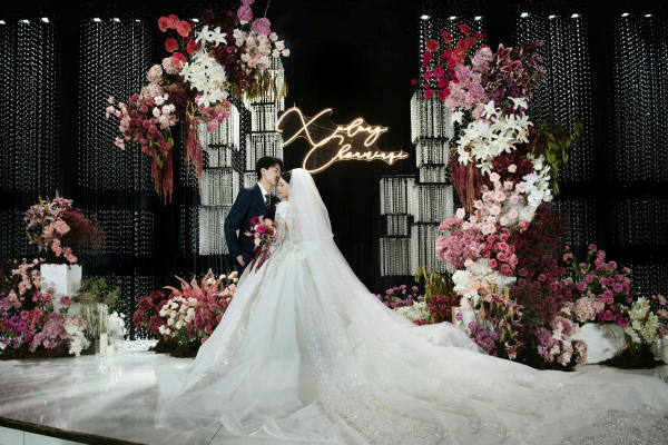 豫上婚礼-高级玫红色水晶婚礼