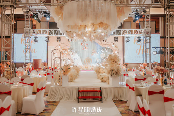简单的陪伴   名都大酒店