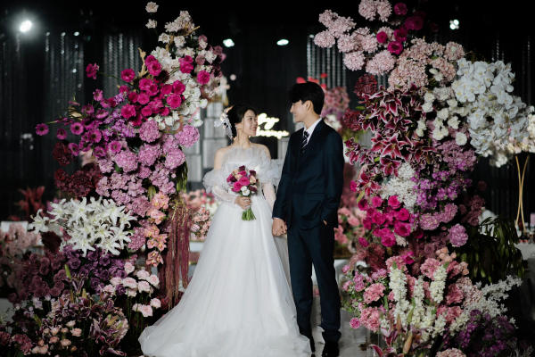 豫上婚礼-高级玫红色水晶婚礼