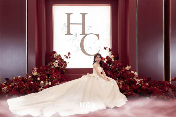 【室内人气】婚礼布置风格任选+一价全包+四大金刚