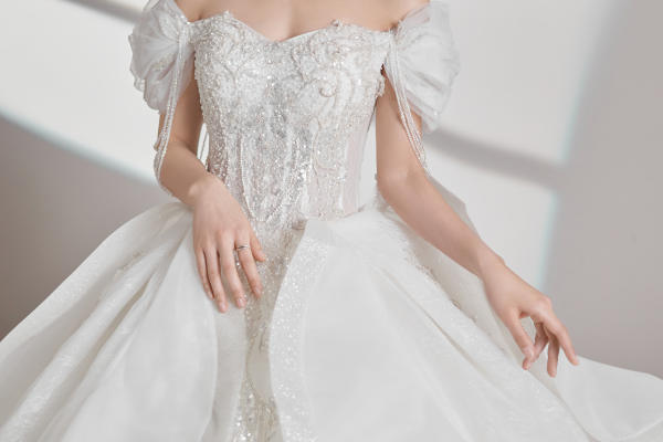 Pronovias-店长热推婚纱礼服套餐