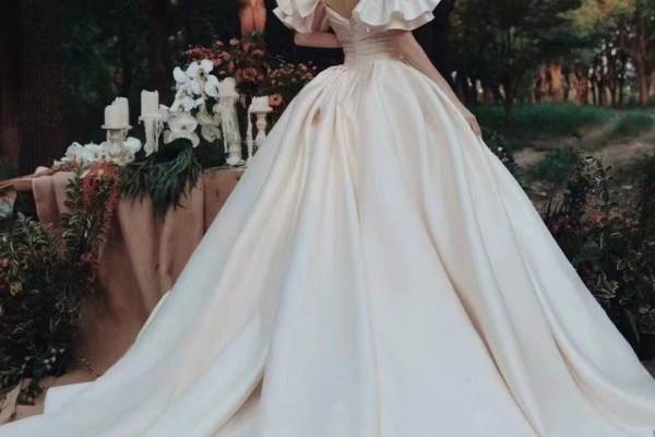 Pronovias-店长热推婚纱礼服套餐