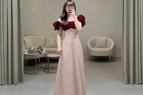 新款订婚礼服