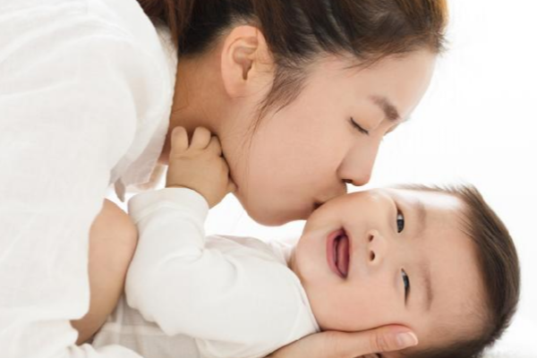 24小时钻石月嫂