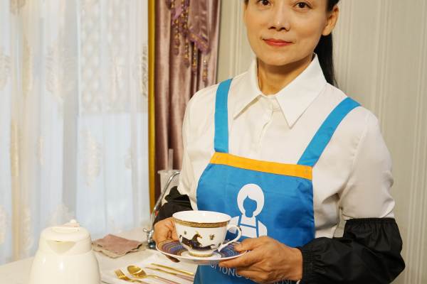 高级月嫂