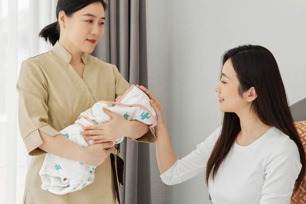 中级月嫂