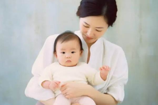 中级月嫂