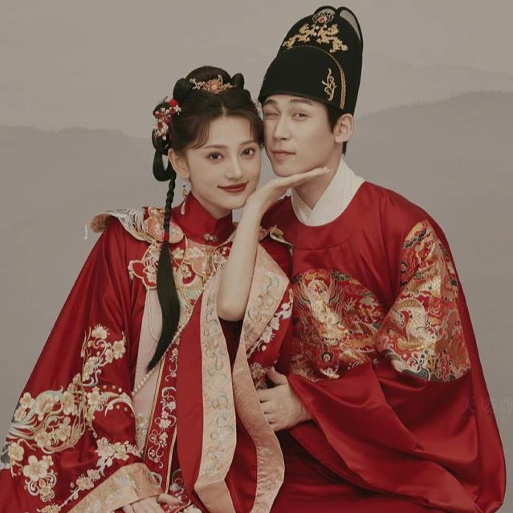 天姿尊爵婚纱摄影