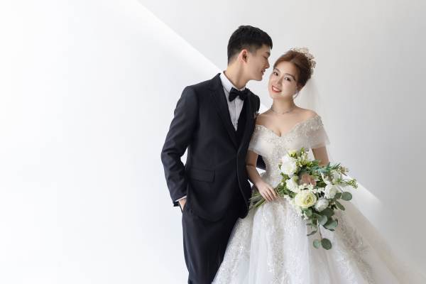 客片欣赏，2022一定要拍的韩式极简婚纱照！