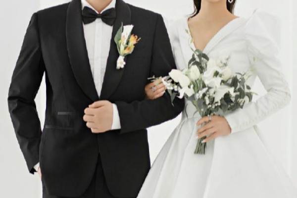 【维纳斯】欧式内景简约白纱婚纱照