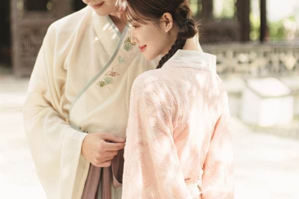 星座摄影丨轻汉服婚纱照