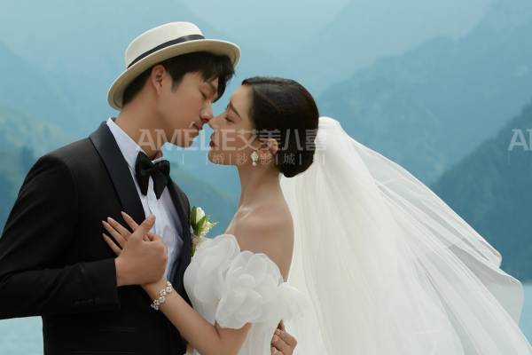 天山天池婚纱照/雪山湖泊云海