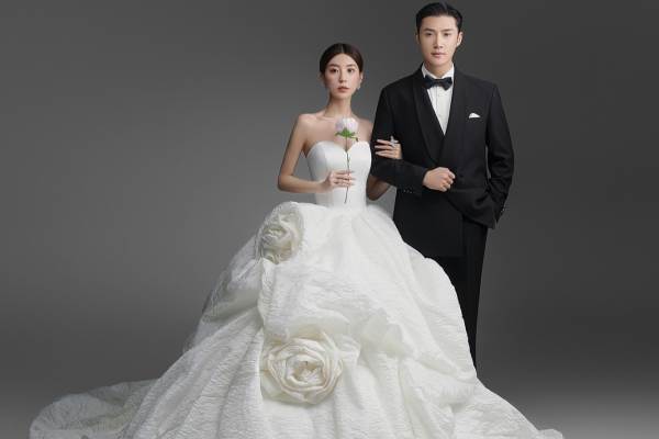 【伯爵摄影】6999元婚纱照拍摄