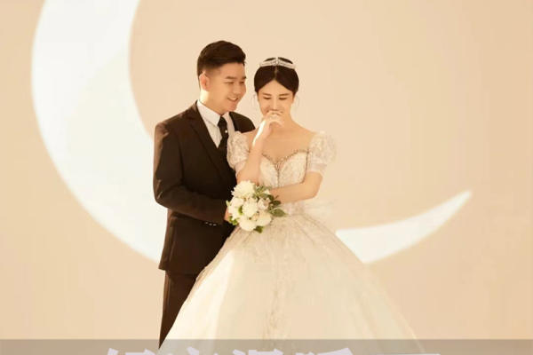 月亮童话|高级婚纱照 把月亮装进婚纱照里