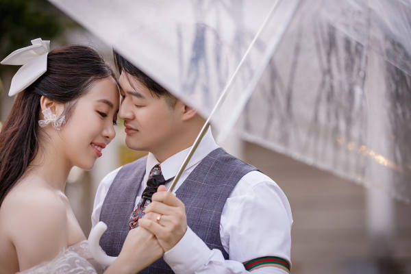 一眼就沦陷的电影感纪实婚纱照