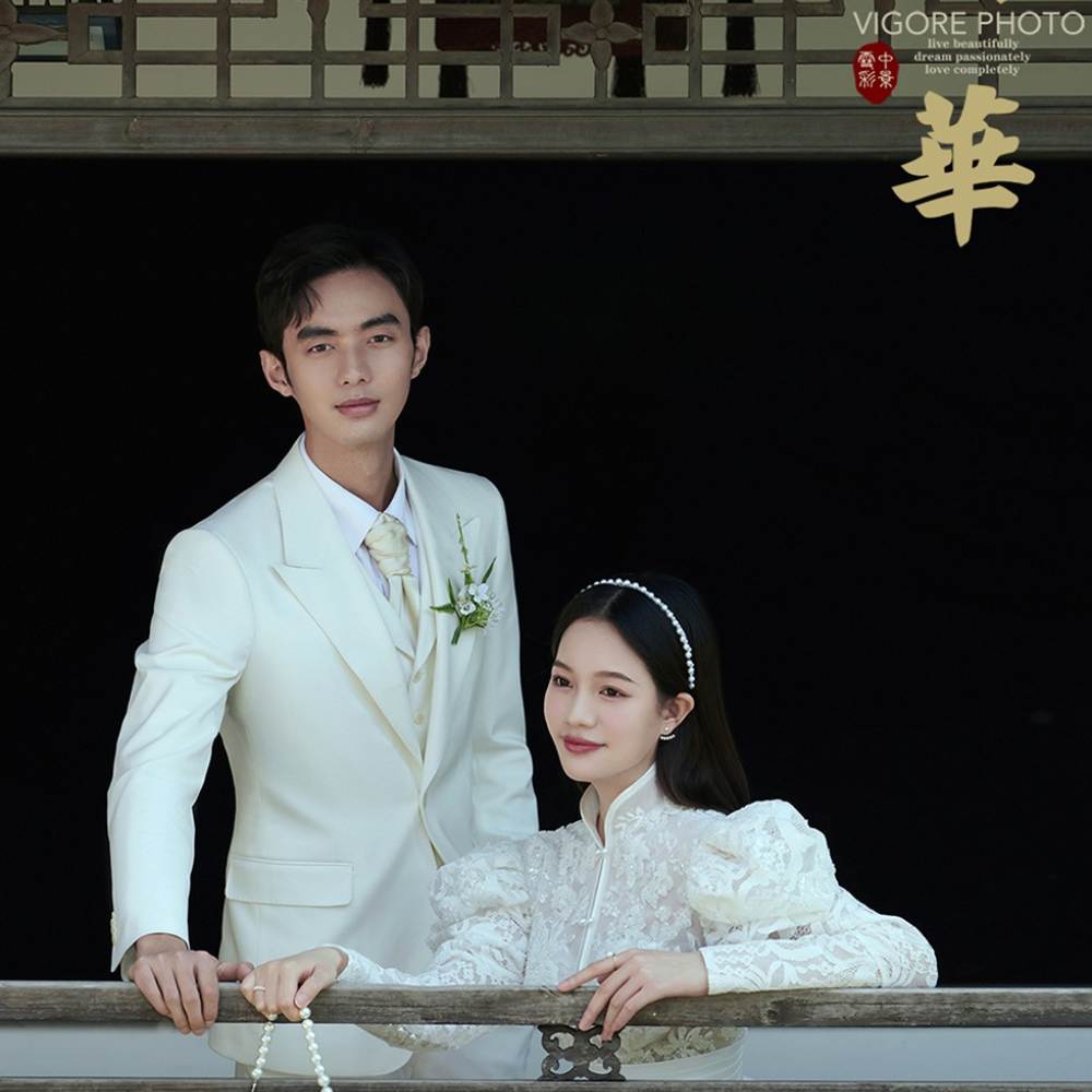 雪中彩影婚纱摄影旗舰店