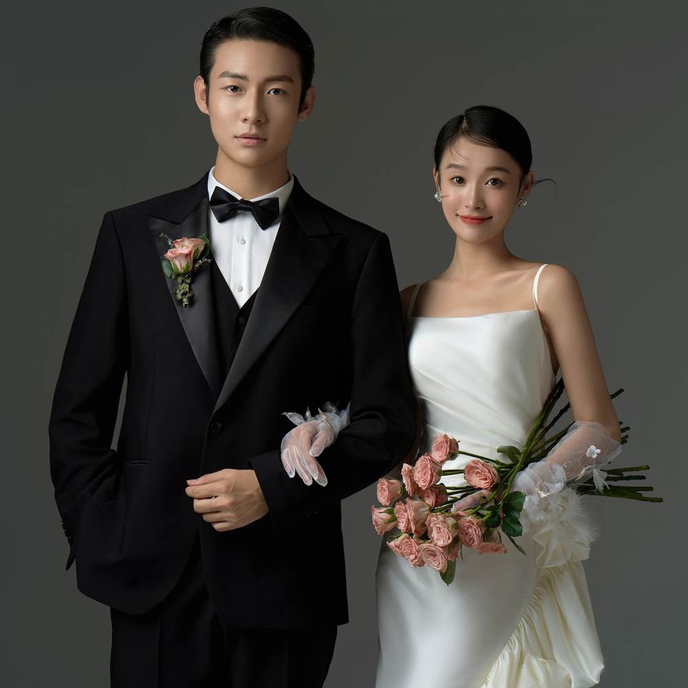 伯爵婚纱摄影(中原路店)