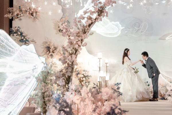 【商家推荐】一站式婚礼策划布置+四大金刚+风格任选