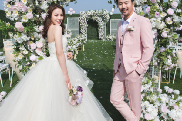 唯美草坪婚礼