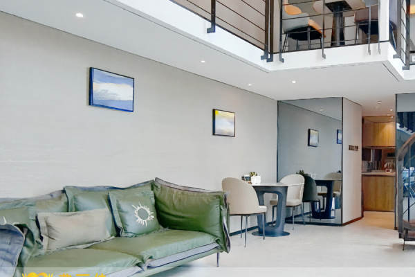 启航豪华 LOFT