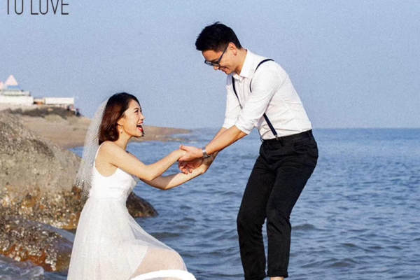 大城小爱婚纱摄影