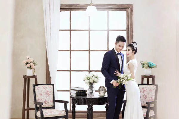 韩国迪娅婚纱摄影