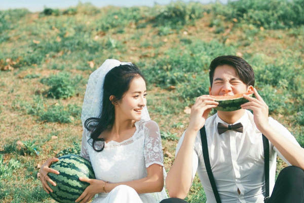 大世界婚纱摄影