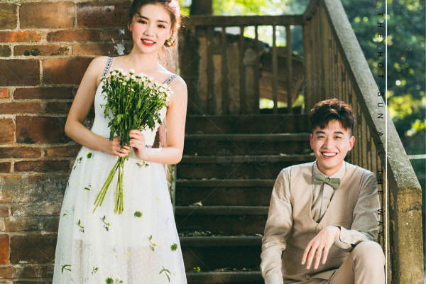 蜗牛映像婚纱摄影