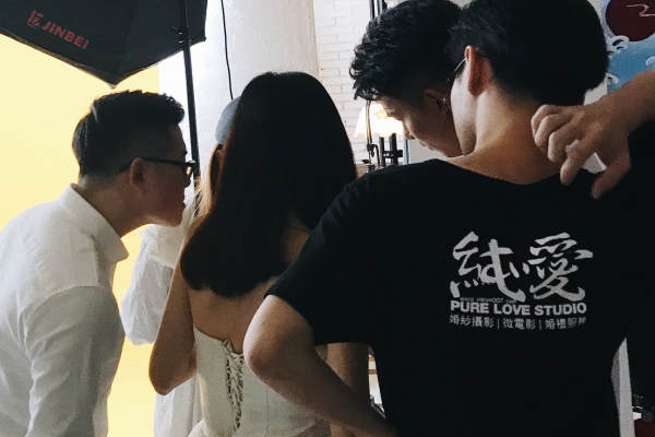 纯爱摄影工作室