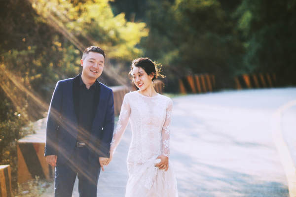 进部婚纱摄影(中心广场店)