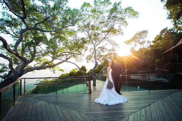 依依视觉婚纱摄影
