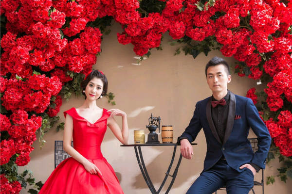 蒙娜丽莎婚纱摄影(张掖路店)
