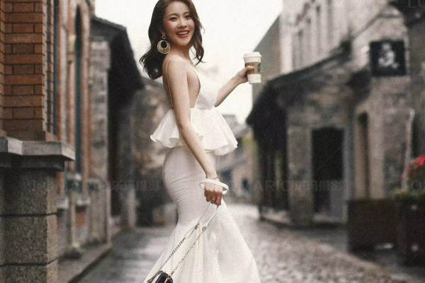 乐玛婚纱摄影