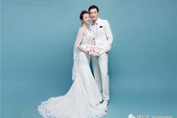 金百合婚纱摄影