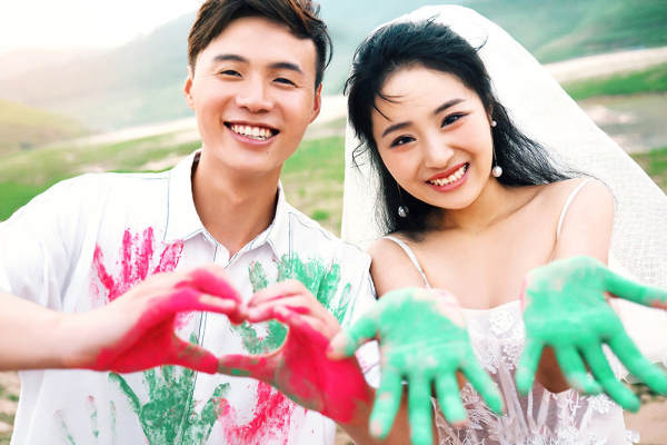他她摄影机构