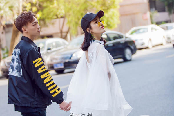美丽订制婚纱摄影