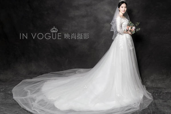 映尚婚纱摄影