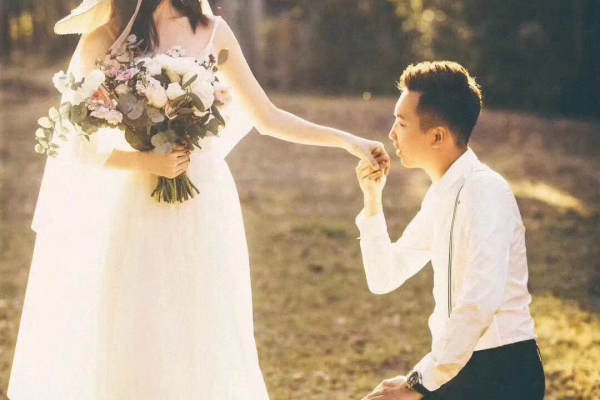花嫁之约婚纱摄影