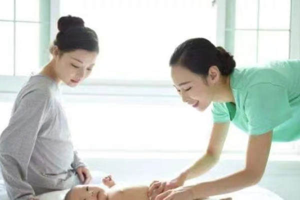 科学月嫂