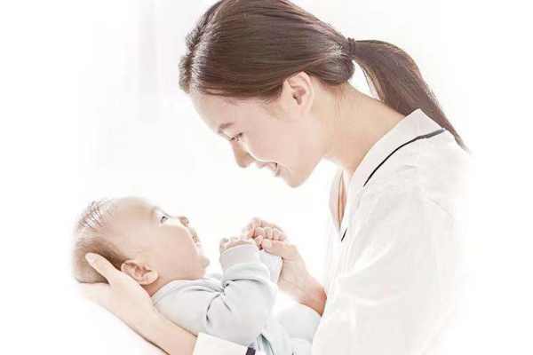 高级育婴师