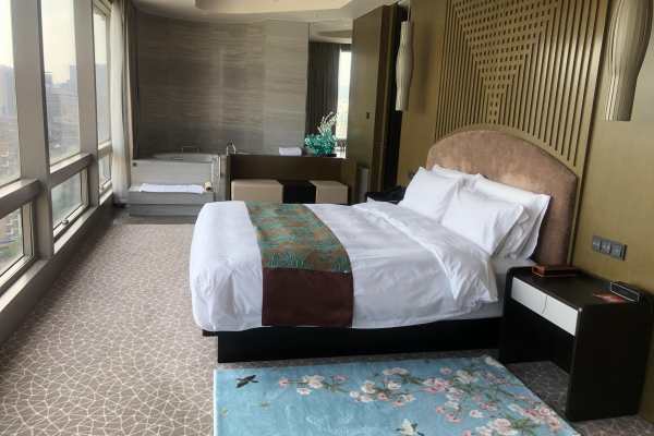 58800元【山景豪华大套间】